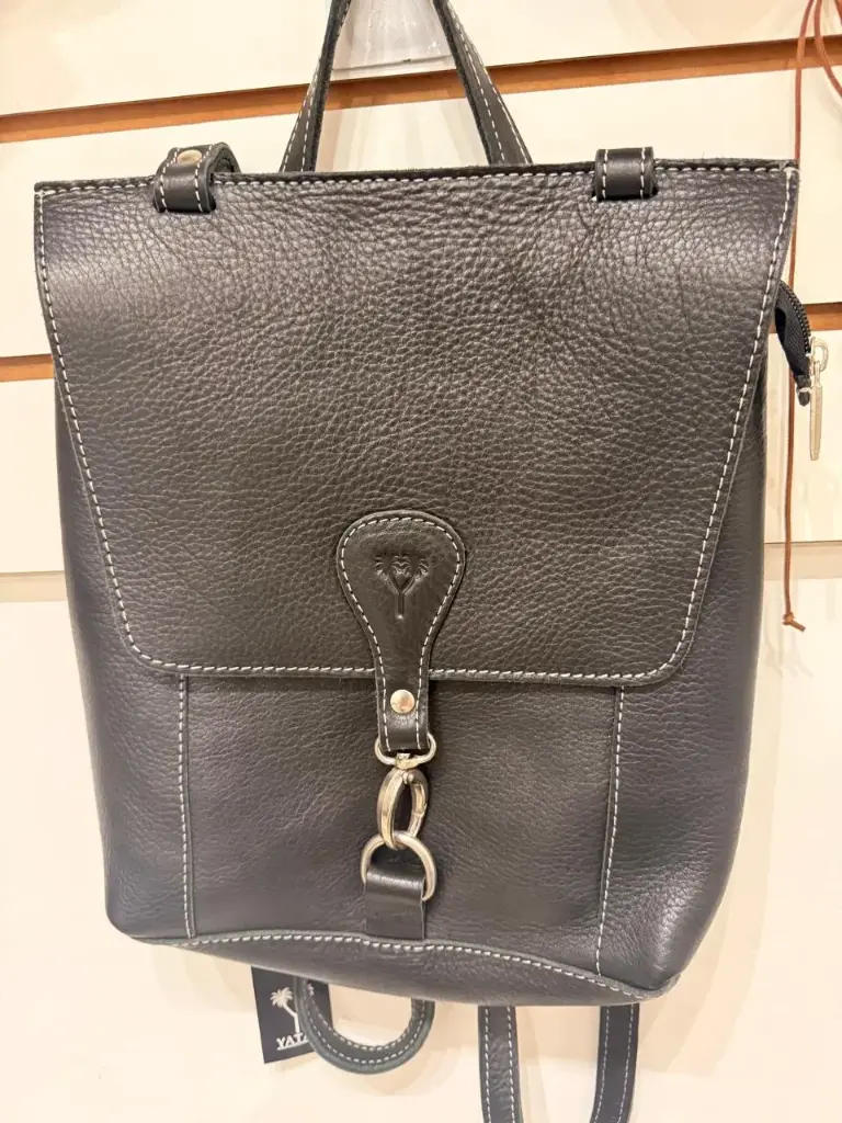 MOCHILA IVANA CUERO NEGRA (7025)