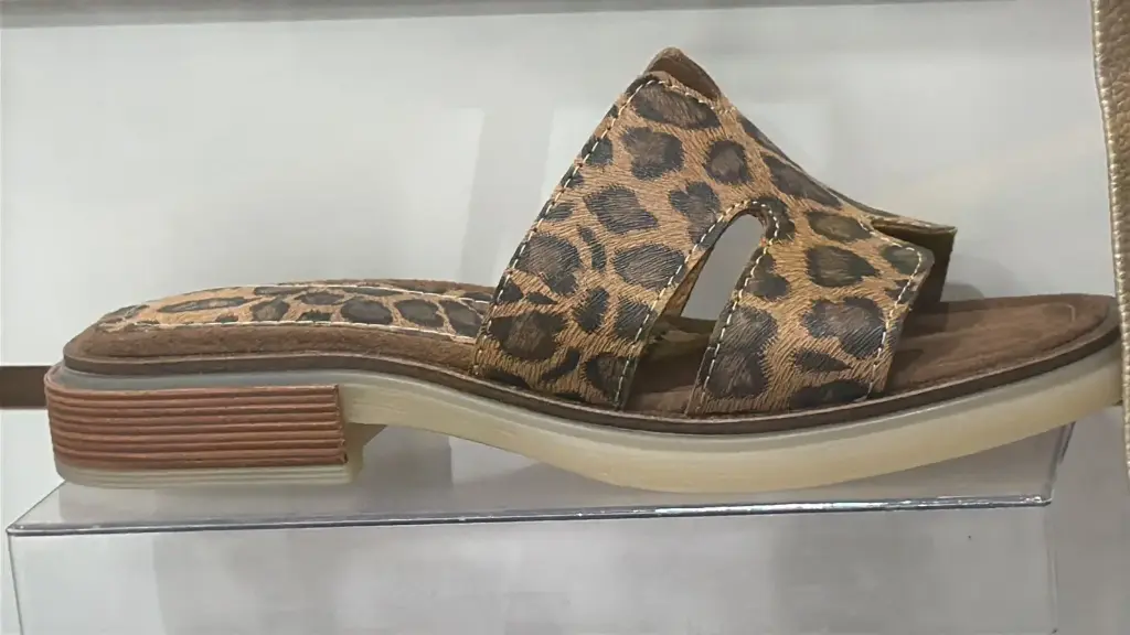 SANDALIA HERMES A P- CUERO (7604) T39