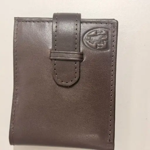 [BIL-014CH] BILLETERA DE CUERO C/1VOL Y RAB (130) CH