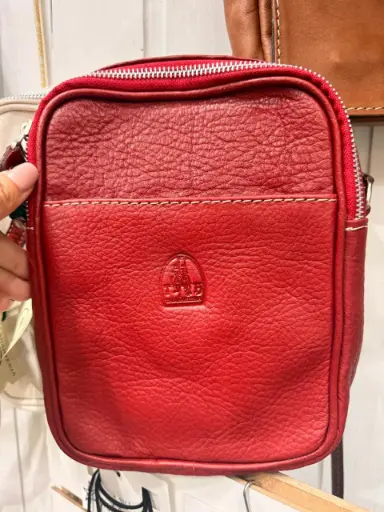 [MOR-007R] MORRAL CITY MED CUERO ROJO (2019)